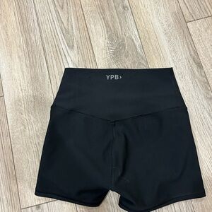 aritzia ypb sculptlux shorts